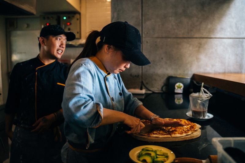 via 313 pizza franchise restaurant interior